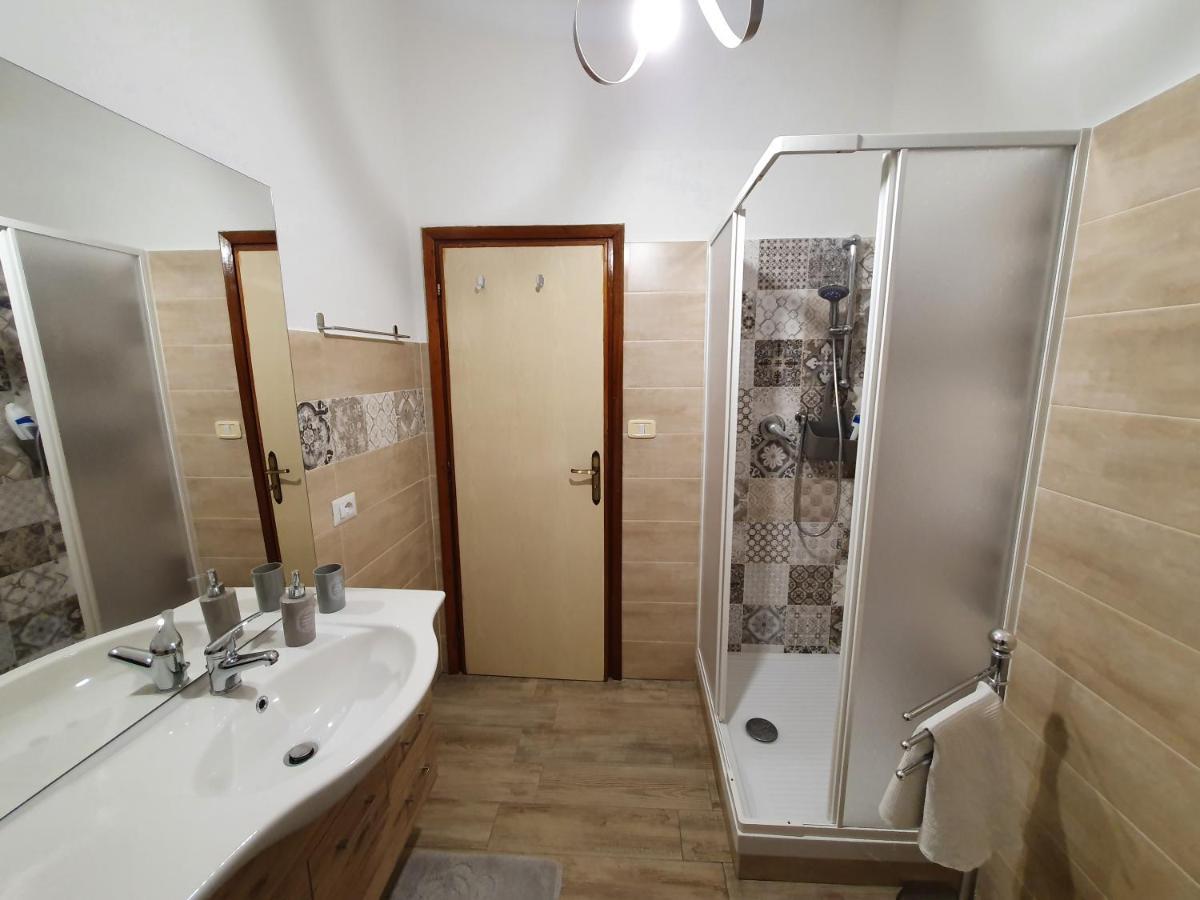 Casa Papona Apartment Sezze Luaran gambar